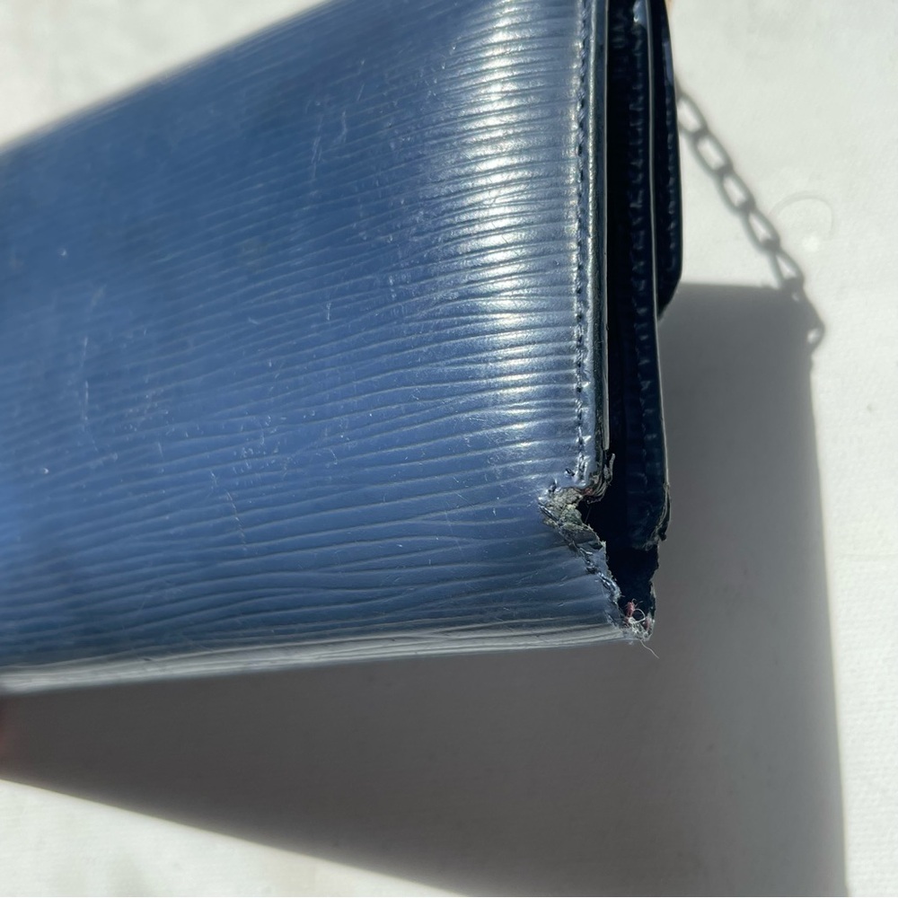 Louis Vuitton Navy Blue Epi Leather Long Wallet Snap Trifold LV with Chain 2005 - Picture 7 of 12